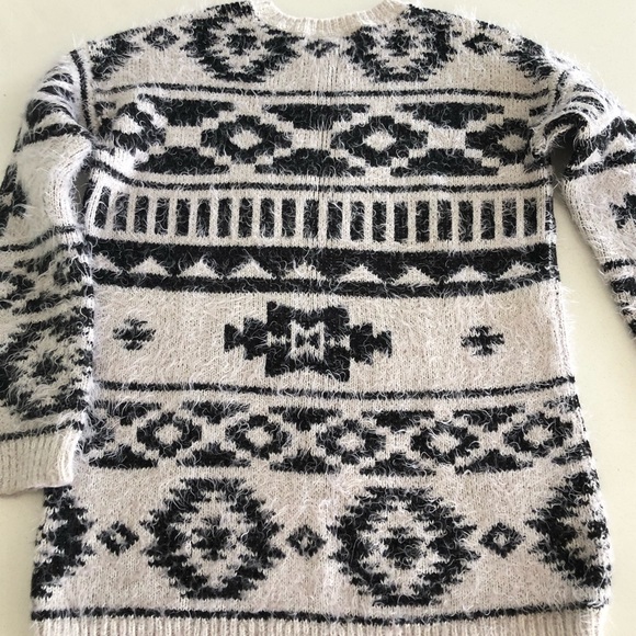 🍍 4/25$ Forever XXI sweater - Picture 2 of 3